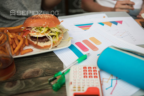 Error in calculating restaurant cashier account balance
